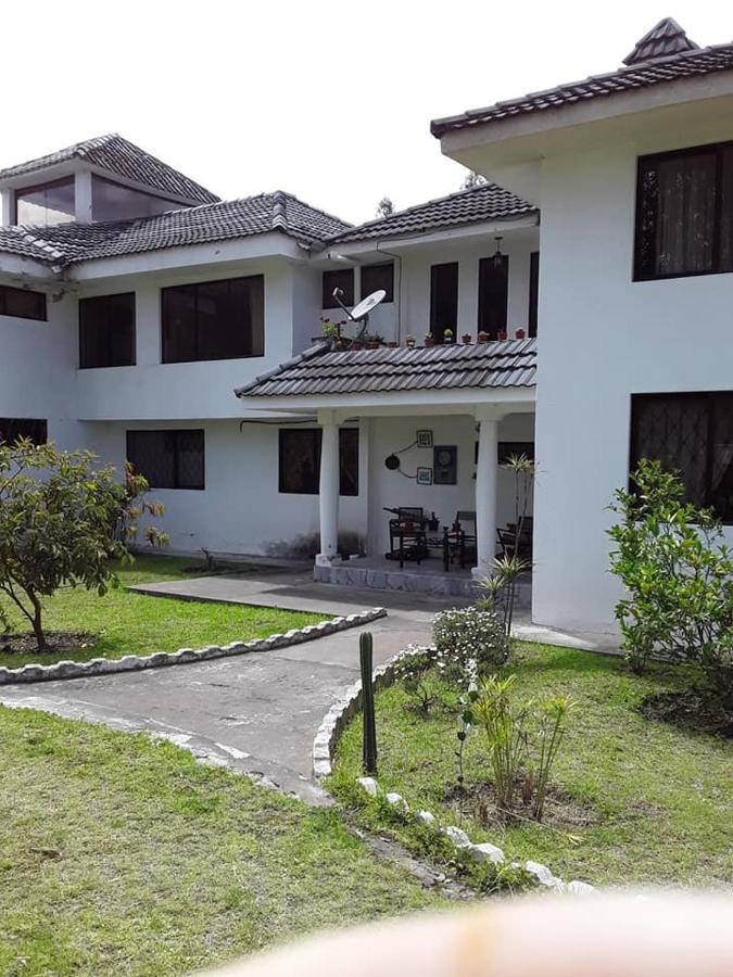 Hosteria La Gaviota Bed & Breakfast Riobamba Exterior photo